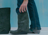 Libelle's Lifehack: Zo krijg je je jeans wél in je laarzen Libelle's Lifehack: Zo krijg je je jeans wél in je laarzen